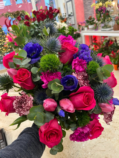 Bouquet di fiori misti per laurea realizzato artigianalmente